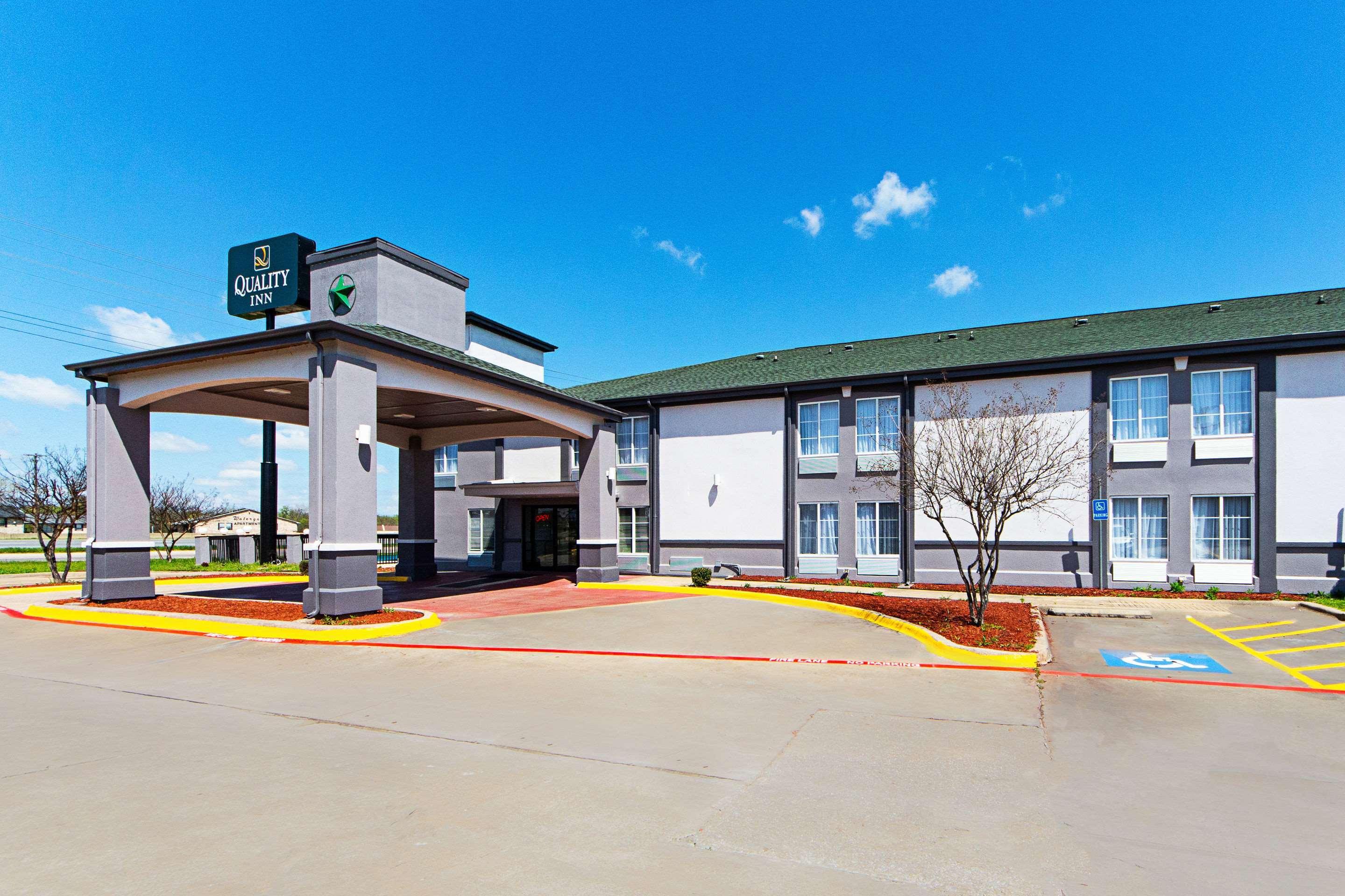 Quality Inn Greenville I-30 Exterior photo